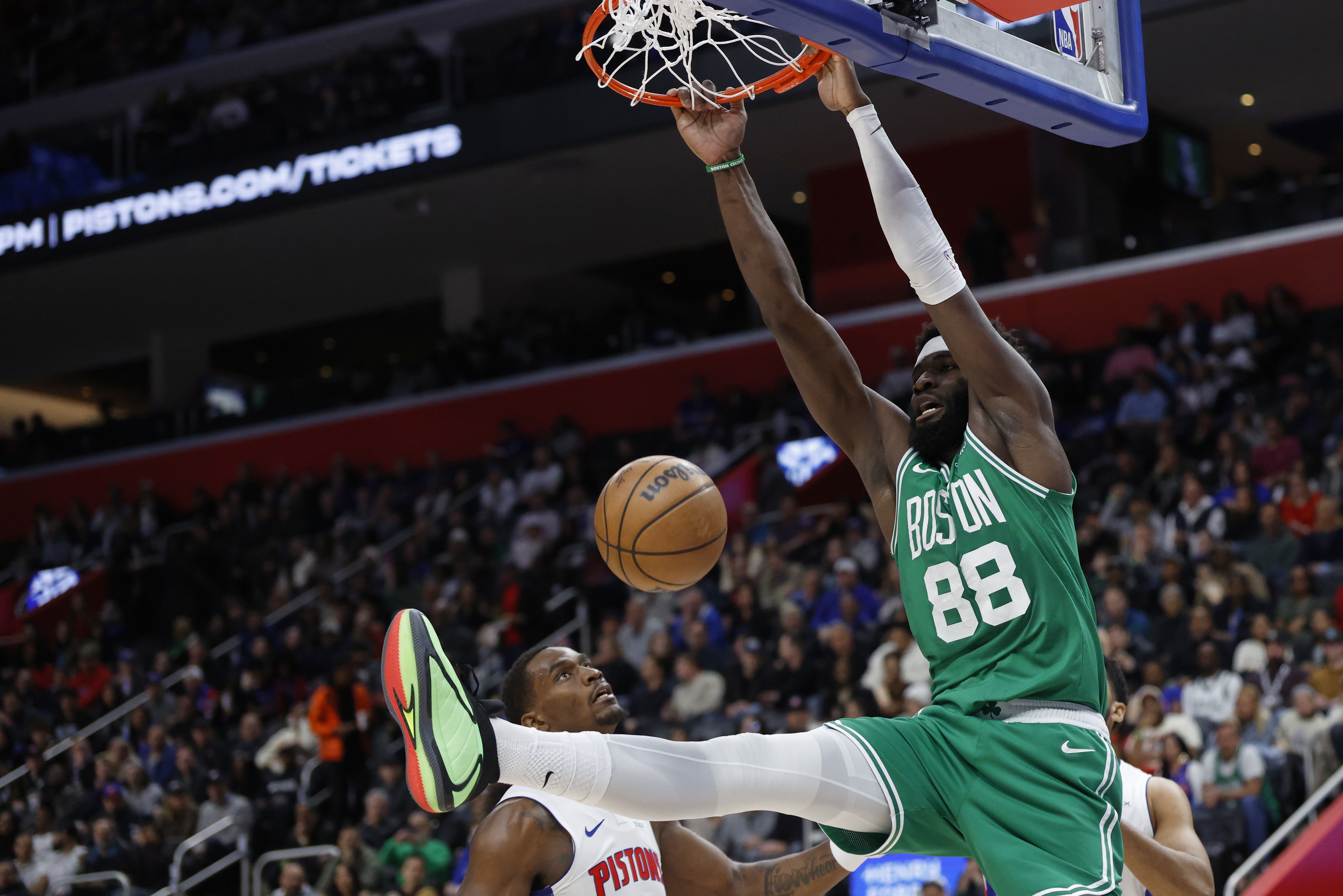 九游官网登录-明天绿军主场迎战开拓者 科塔&amp;米诺特出战成疑